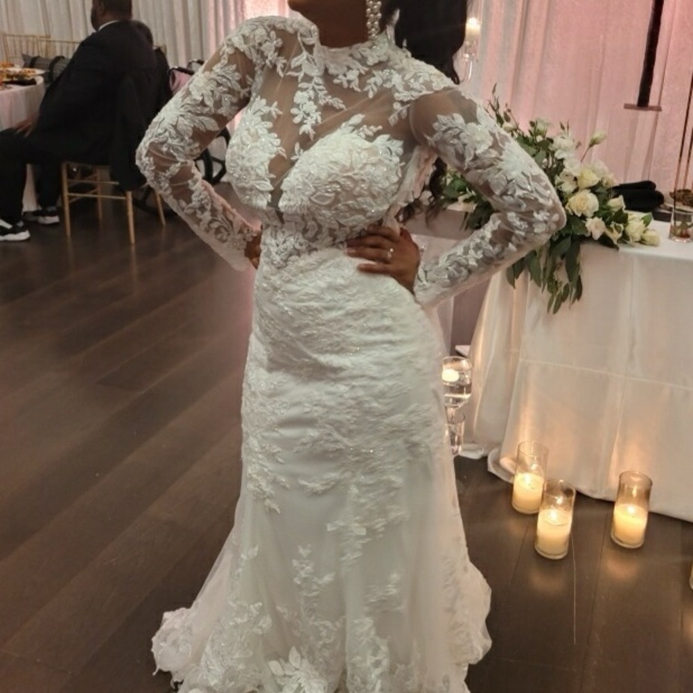 Martina Liana Style 1334 Wedding Gown - Picture 9 of 15